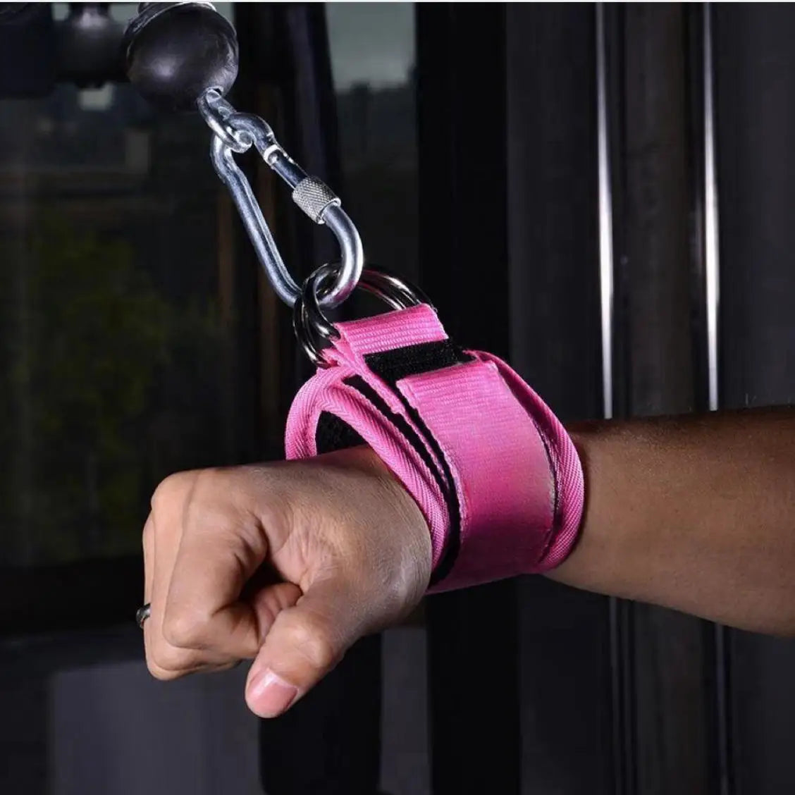 The triangular muscle arm strength training equipment for the gantry frame wrist strap, with the accessory of the pulling rope.
